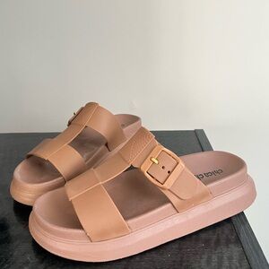 Chica Chic Chunky Slide T-Bar Sandals Size 39 Womens 8.5